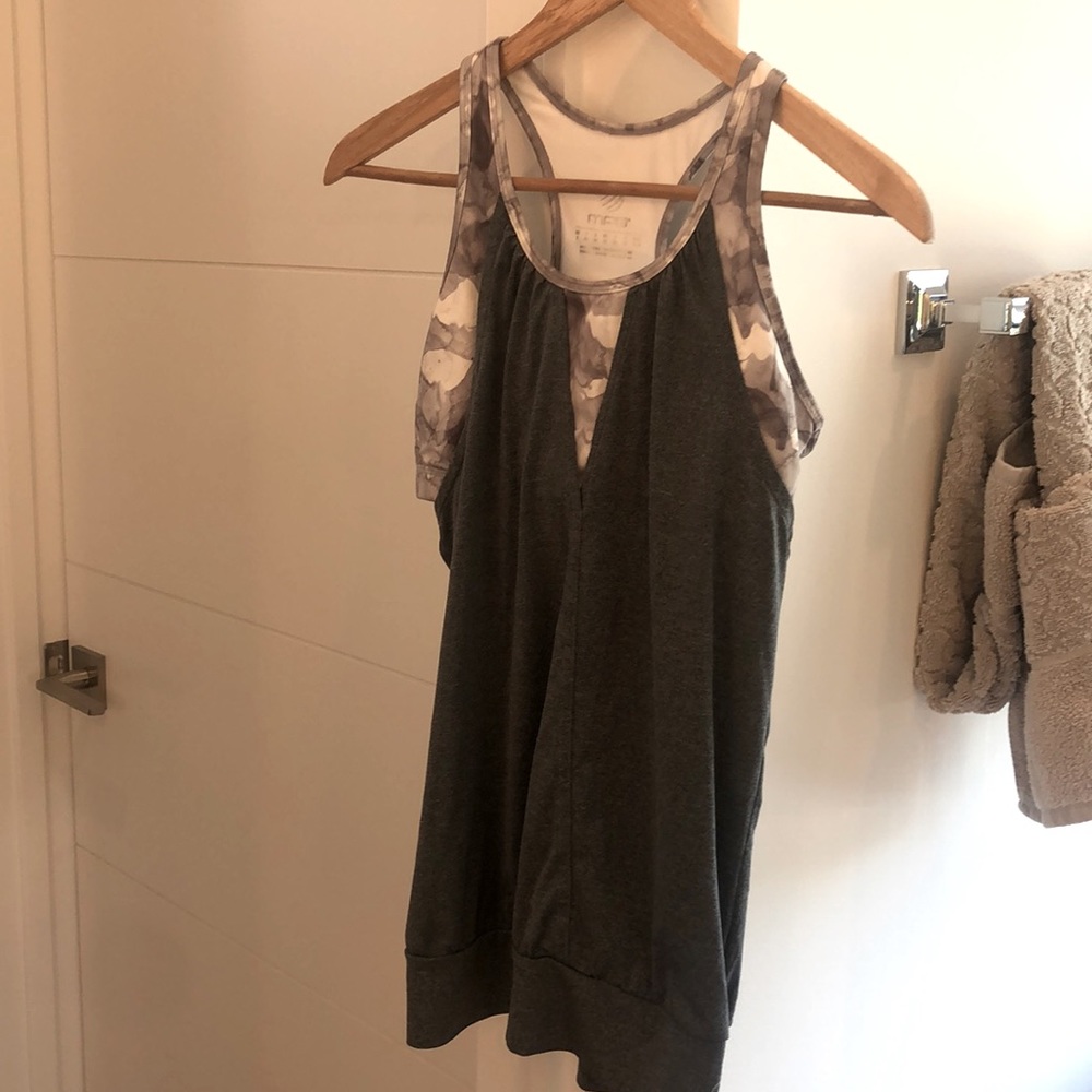 Yoga top with tie dye